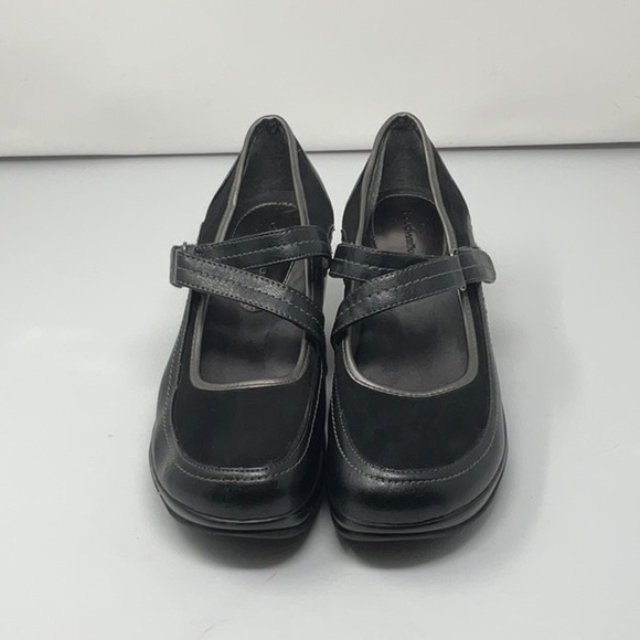 Women’s black cloudwalkers, size 9.5 wide, in very good condition - Picture 1 of 8
